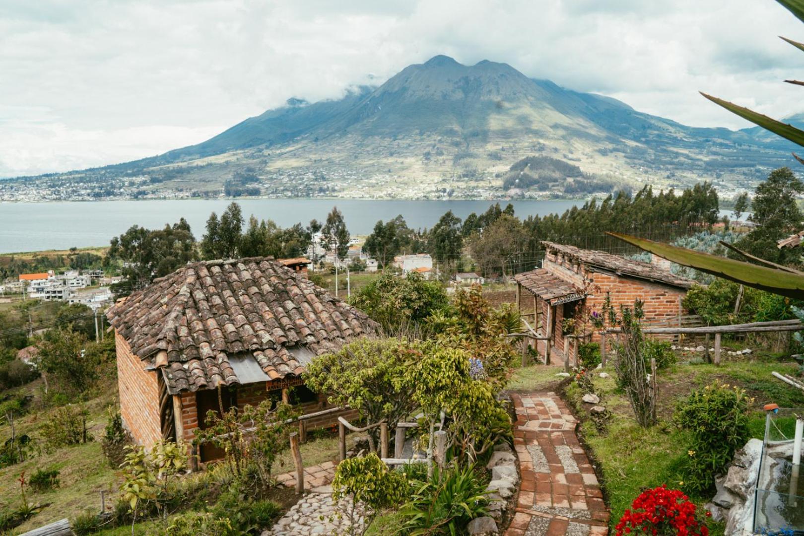 Cabanas Y Glampings Balcon Del Lago Otavalo Εξωτερικό φωτογραφία